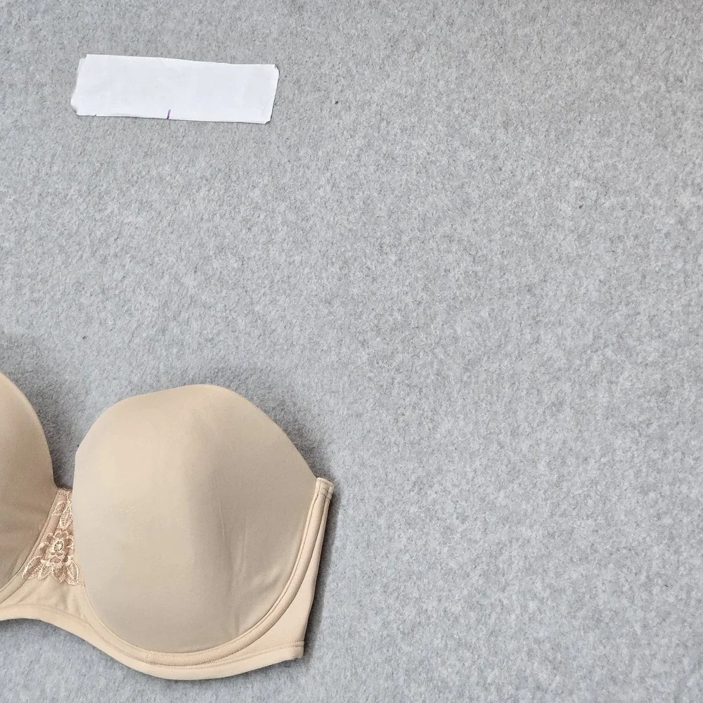 Vanity Fair ***no bra